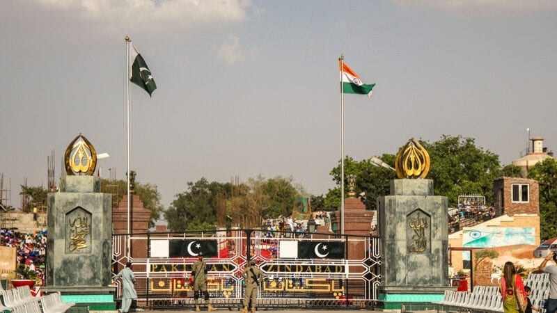 Pakistan to release captured Indian pilot at Wagah border