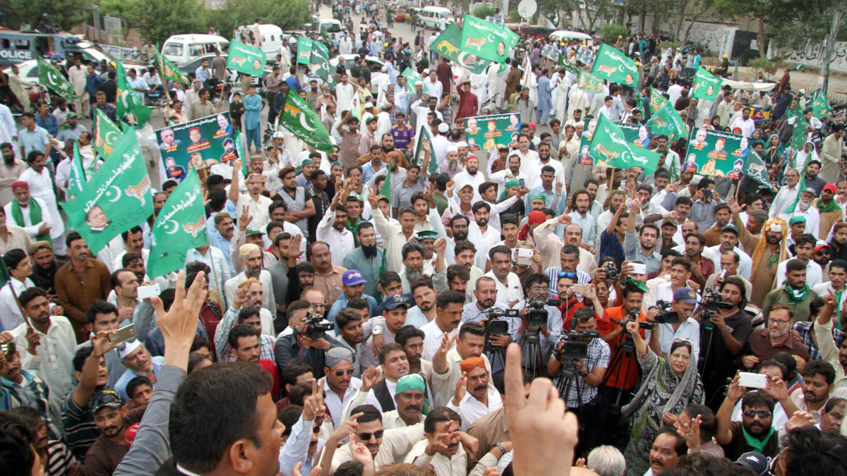 ن لیگ کی کراچی گرین لائن منصوبے کے افتتاح پر پارٹی ورکرز پر تشدد کی مذمت