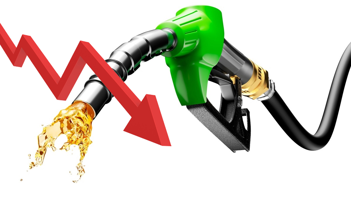 پیٹرول کی قیمت 7 روپے کم ہونے کی توقع￼