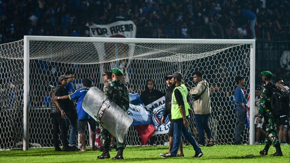  انڈونیشیا کا بھگدڑ مچنے والے فٹ بال اسٹیڈیم کو منہدم کرنے کا اعلان
