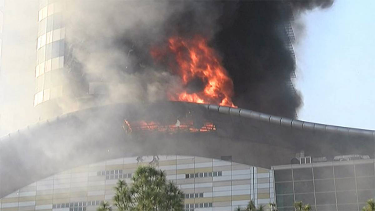 سینٹورس مال میں آگ کیوں لگی؟ سات رکنی کمیٹی تشکیل