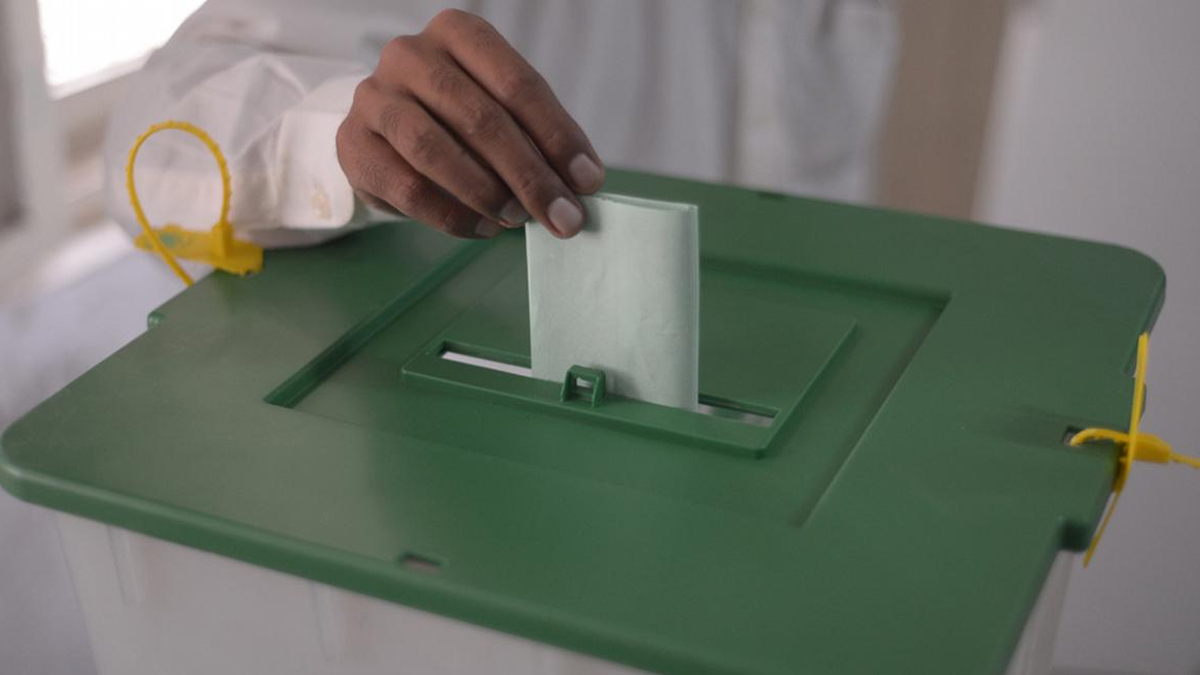 الیکشن کمیشن نے پنجاب انتخابات ملتوی کر دئیے