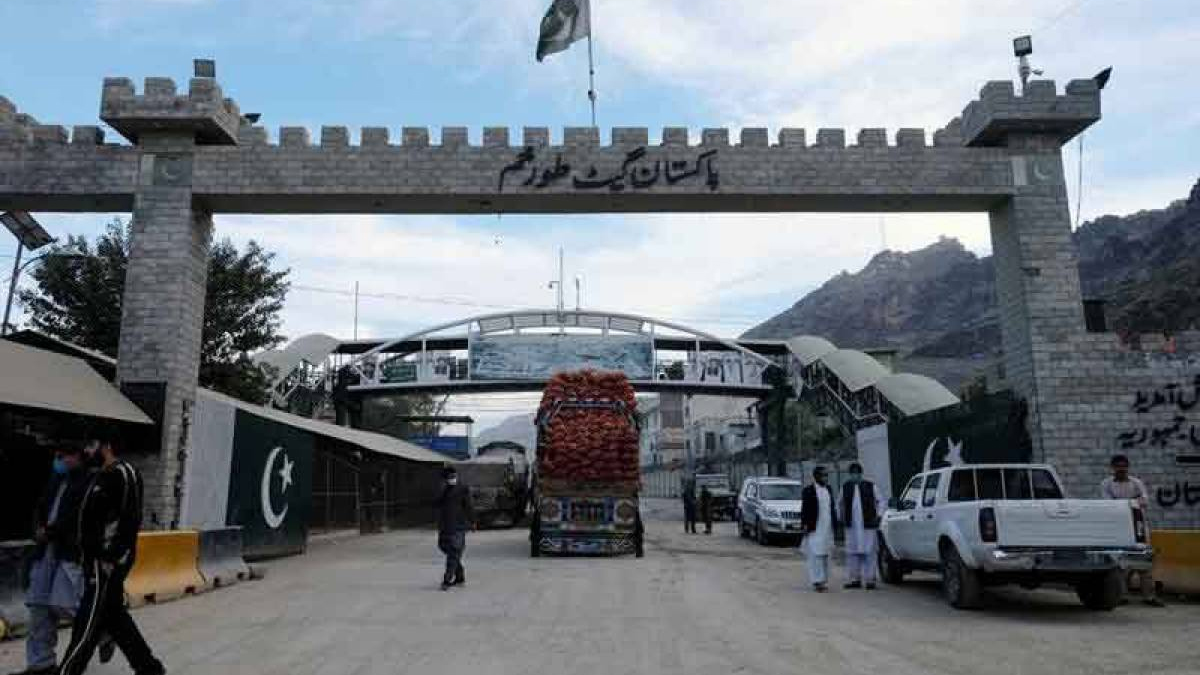 اسلام آباد ہائی کورٹ نے تحریک انصاف کے 3 ایم این ایز کو بحال کر دیا