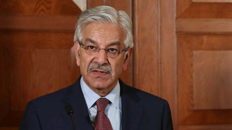 حکومت پی ٹی آئی پر پابندی لگانے پر غور کر رہی ہے، خواجہ آصف
