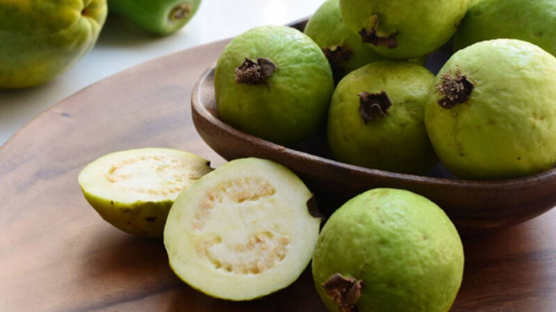 امرود کھانے کے 5 زبردست فوائد