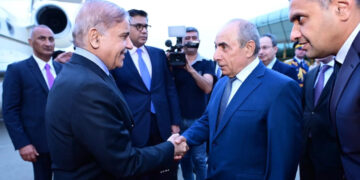 وزیراعظم شہباز شریف آج باکو میں آذربائیجان کے صدر سے ملاقات کریں گے