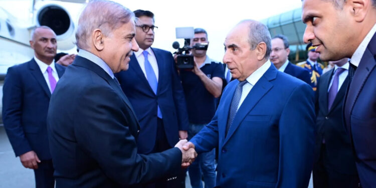 وزیراعظم شہباز شریف آج باکو میں آذربائیجان کے صدر سے ملاقات کریں گے