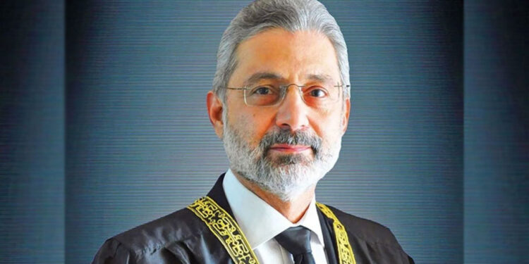 صدر نے جسٹس فائز عیسیٰ کو پاکستان کا اگلا چیف جسٹس نامزد کر دیا