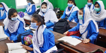 پاکستان کو آئندہ ماہ آذربائیجان سے سستی ایل این جی ملنا شروع ہو جائے گی
