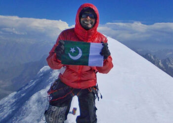 پاکستانی کوہ پیما آصف بھٹی نانگا پربت میں پھنس گئے