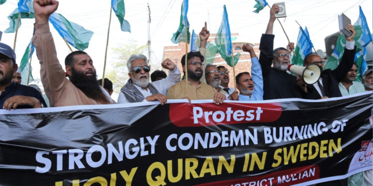 پاکستانی کوہ پیما آصف بھٹی نانگا پربت میں پھنس گئے