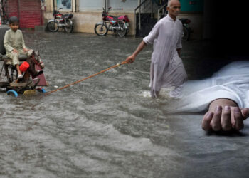 سوئس وزیر خارجہ سرکاری دورے پر پاکستان پہنچ گئے