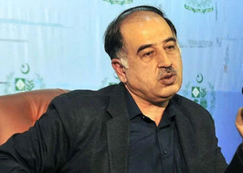 پی ٹی آئی نے راجہ ریاز، نور عالم سمیت گیارہ افراد کو پارٹی سے نکال دیا