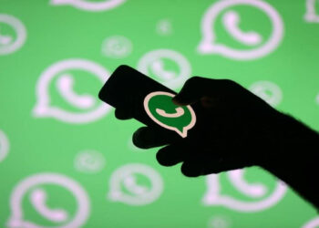 آپ جلد ای میل کے زریعے واٹس ایپ پر سائن ان ہو سکیں گے