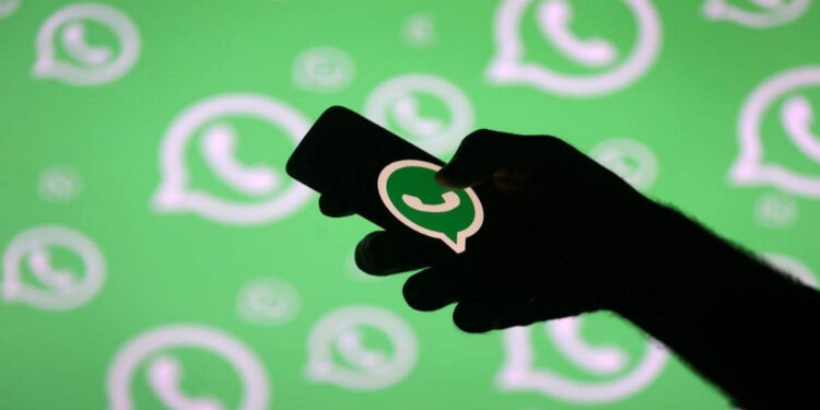 آپ جلد ای میل کے زریعے واٹس ایپ پر سائن ان ہو سکیں گے