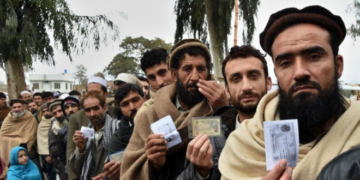 iran deports afghans