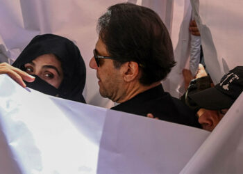imran khan bushra bibi 1