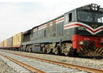 پاکستان ریلوے دو مسافر ٹرینیں بحال کرے گا۔