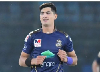 نسیم شاہ نے اسلام آباد یونائیٹڈ پی ایس ایل 9 کے ڈرافٹ کی تیاریوں میں شمولیت اختیار کی۔