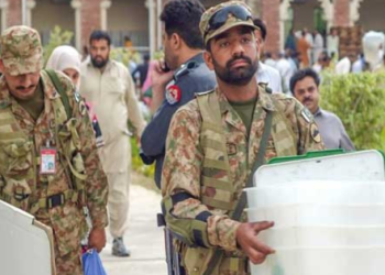 سیکیورٹی اہلکاروں کی کمی: الیکشن کمیشن نے عام انتخابات کے لیے فوج سے مدد مانگ لی