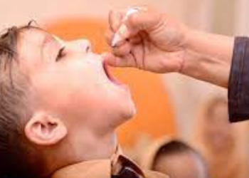 وزارت صحت نے چار اضلاع میں پولیو وائرس کی تصدیق کی: بچوں کی حفاظت کے لیے ویکسین پلانے کا فوری مطالبہ