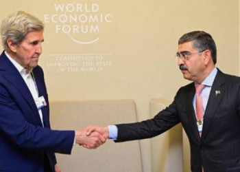 پاکستان اور لبنان کے وزرائے اعظم نے ورلڈ اکنامک فورم کے درمیان ڈیووس میں دوطرفہ تعلقات کو مضبوط کیا