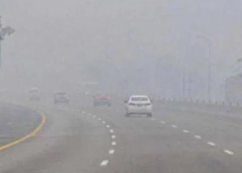 پنجاب، کے پی اور بالائی سندھ کے کمبل میدانی علاقوں میں مسلسل گھنی دھند