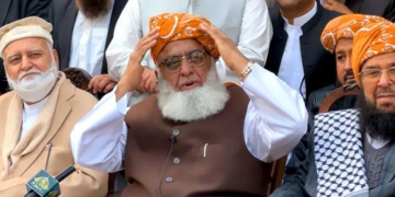 جے یو آئی (ف) نے انتخابی نتائج مسترد کرتے ہوئے ن لیگ کو اپوزیشن بنچوں میں مدعو کیا