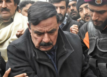 شیخ رشید کی قانونی جنگ زرداری کے الزامات کے درمیان عبوری ضمانت میں توسیع