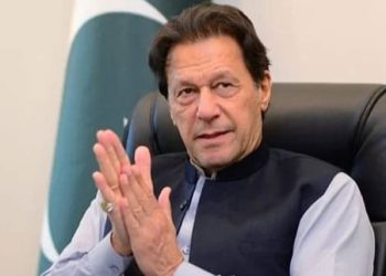 عمران خان کا 'چوری ووٹوں' سے حکومت بنانے کے 'مس ایڈونچر' کے خلاف انتباہ
