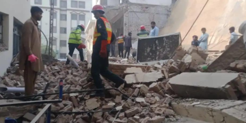 لاہور میں زیر تعمیر عمارت کے منہدم ہونے سے سانحہ