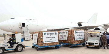 پاکستان نے غزہ کے لیے انسانی امداد کی ساتویں قسط بھیج دی۔