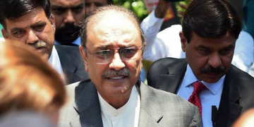 آصف علی زرداری نے ٹھٹھہ واٹر سپلائی کیس میں صدارتی استثنیٰ مانگ لیا۔