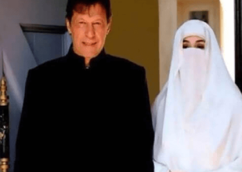 عظمی بخاری کا عمران خان اور بشری بی بی کو خیبرپختونخواہ منتقل کرنے پر اعتراض