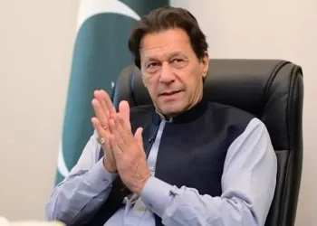 عمران خان نے فوج سے بات چیت کا اشارہ دے دیا