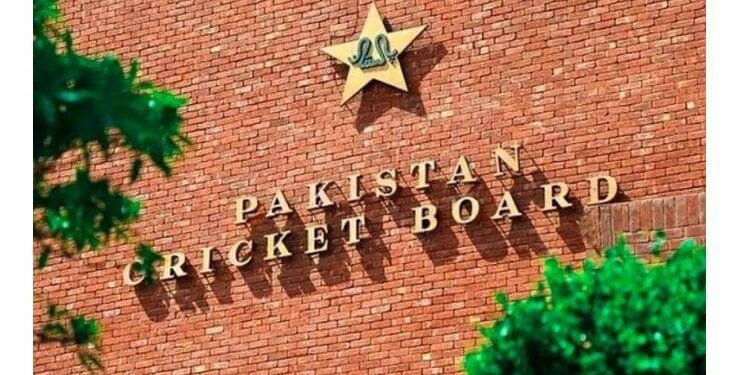 پاکستان کا چیمپئنز ٹرافی 2025 کے تمام میچز پاکستان میں کرانے کے موقف پر ڈٹ جانے کا فیصلہ