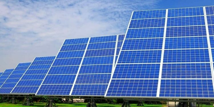 پنجاب روشن گھرانہ پروگرام کے تحت پانچ سو یونٹ استعمال کرنے والوں کو سولر سسٹم فراہم کرنے کا فیصلہ