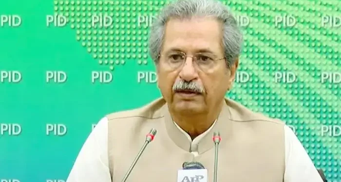 پی ٹی آئی رہنما شفقت محمود نے سیاست سے علیحدگی کا اعلان کر دیا