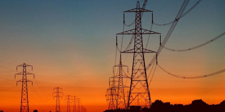 حکومت کا بجلی کے نرخوں میں بڑی کمی کرنے کا منصوبہ