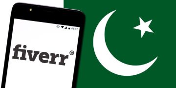 فائیور پاکستانی فری لانسرز کے اکاؤنٹس کیوں بند کر رہا ہے؟