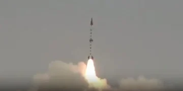 پاکستان کا کامیابی کے ساتھ شاہین2 میزائل کا تجربہ