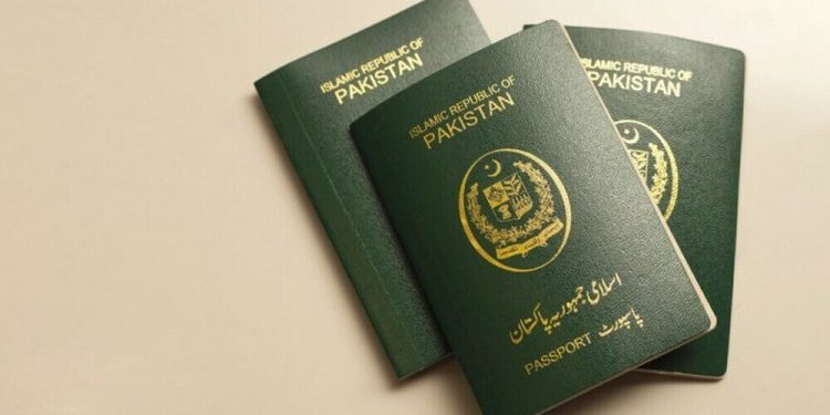 پاکستانی حکومت کا پاسپورٹ قوانین میں اہم ترامیم کرنے کا فیصلہ