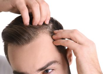 سر کے بالوں کی خشکی ختم کرنے کے دیسی ٹوٹکے