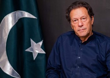 عمران خان کے آکسفورڈ یونیورسٹی چانسلر عہدے کے امیداوار ہونے پر تنقید
