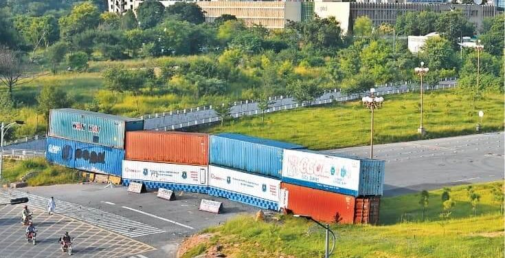 اسلام آباد ریڈ زون تحریک انصاف کے احتجاج کے پیش نظر مکمل سیل