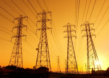 ایندھن کی قیمتوں میں کمی کے باوجود بجلی کی قیمتوں میں اضافہ