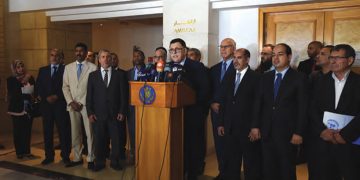 حکومتی وکلا کے گروپ میں نئی آئینی عدالت بنانے کے معاملے پر تقسیم