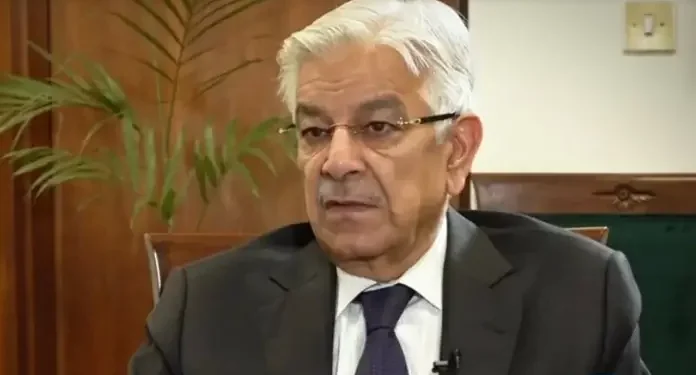 خواجہ آصف نے علی امین گنڈاپور کو دوغلا شخص قرار دے دی