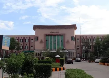 نشترہسپتال میں شٹل بس سروس: ملتان میں عوامی سہولت کا اہم قدم