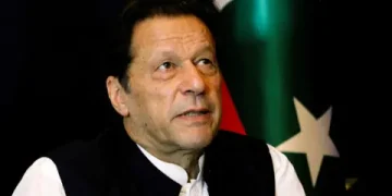 عمران خان نے حکومت سے مذاکرات کی منظوری دے دی